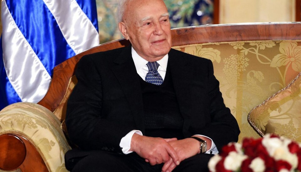 Karolos Papoulias ses her i december 2014, hvor han nærmede sig afslutningen på sin anden præsidentperiode. Karolos Papoulias ses her i december 2014, hvor han nærmede sig afslutningen på sin anden præsidentperiode.