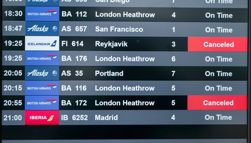Afgangstavle i John. F. Kennedy International Airport i New York, der melder flere afgange aflyst. Her er det et fly fra Icelandair, der ikke når til Reykjavik, og British Airways, som må opgive at flyve til London juleaftensdag. (Arkivfoto) Afgangstavle i John. F. Kennedy International Airport i New York, der melder flere afgange aflyst. Her er det et fly fra Icelandair, der ikke når til Reykjavik, og British Airways, som må opgive at flyve til London juleaftensdag. (Arkivfoto)