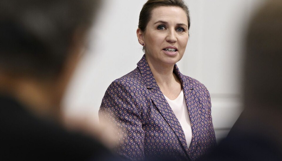Statsminister Mette Frederiksen (S) er indkaldt til at vidne torsdag i Minkkommissionen, der ser nærmere på beslutningen om aflivning af millioner af danske mink. Statsminister Mette Frederiksen (S) er indkaldt til at vidne torsdag i Minkkommissionen, der ser nærmere på beslutningen om aflivning af millioner af danske mink.