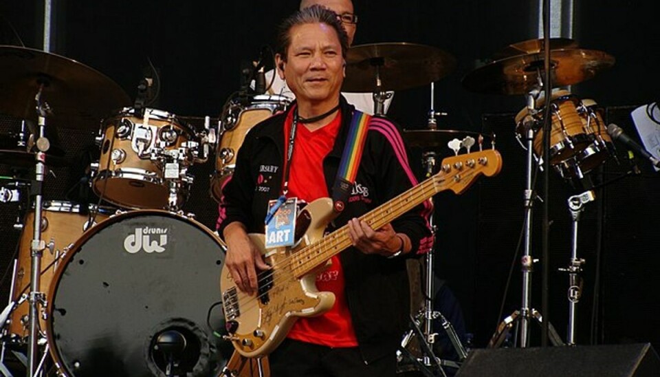 Bassisten Phil Chen er død efter en lang kamp mod kræft. Bassisten Phil Chen er død efter en lang kamp mod kræft.