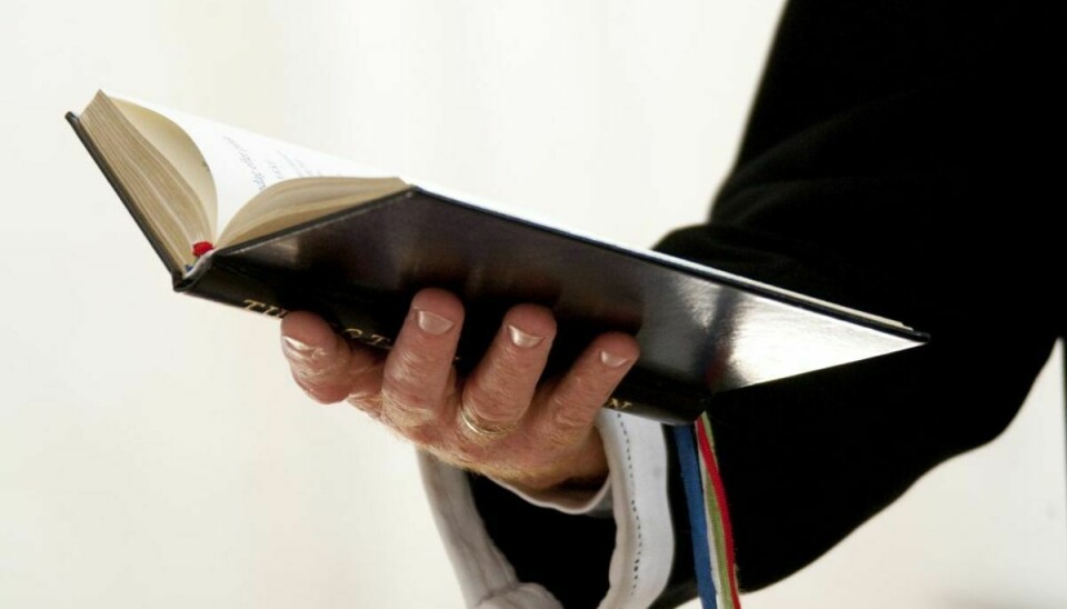 De 49 præster har skrevet under på erklæring om dårligt arbejdsmiljø i folkekirken.