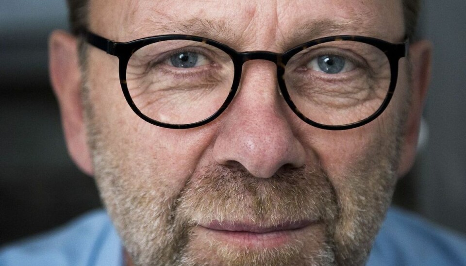 Nu tager han bladet for munden Nu tager han bladet for munden