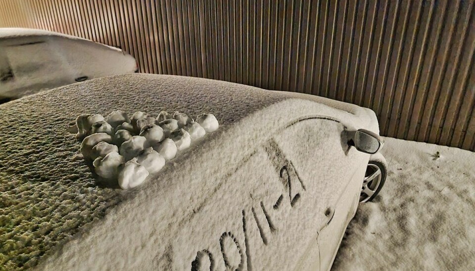 Det var muligt at lave en gang snebolde med den mængde, der faldt natten til tirsdag med det, der var faldet i Brovst