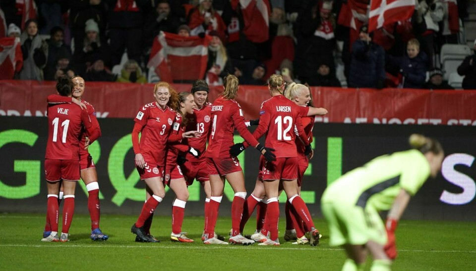 Danmark slog Rusland i VM-kvalifikationen og tog et stort skridt mod VM i Australien og New Zealand i 2023.