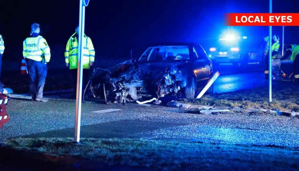 Motorblokken blev i forbindelse med ulykken revet ud af bilen. Du kan se mere fra ulykken i videoen over artiklen.