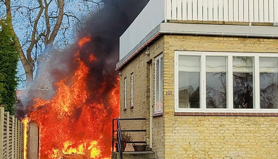 Brandvæsnet er på stedet, da Newsbreak.dk træffer Beredskab Øst.