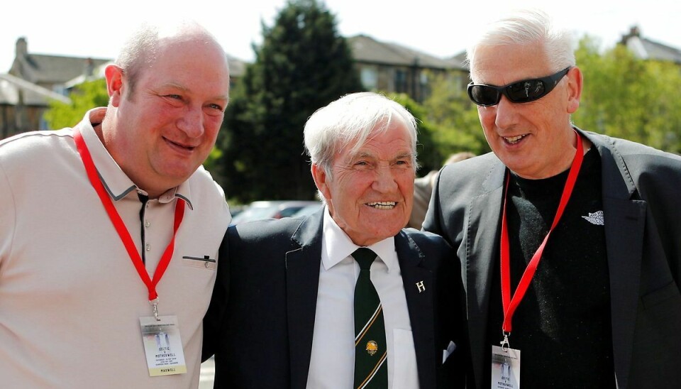 Den skotske fodboldlegende Bertie Auld (i midten) er død. Den skotske fodboldlegende Bertie Auld (i midten) er død.