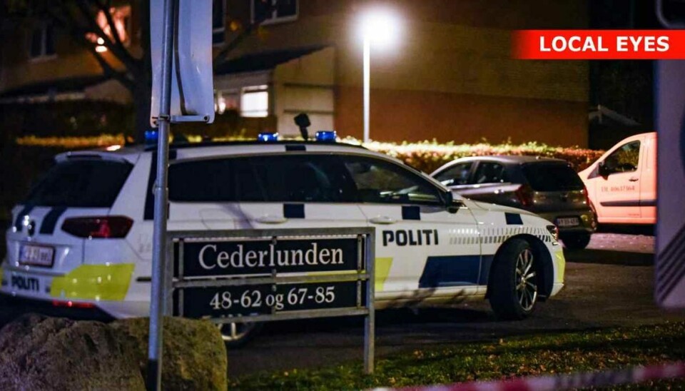 To mænd blev stukket ned med kniv i boligområdet Cederlunden i Taastrup søndag. To mænd blev stukket ned med kniv i boligområdet Cederlunden i Taastrup søndag.