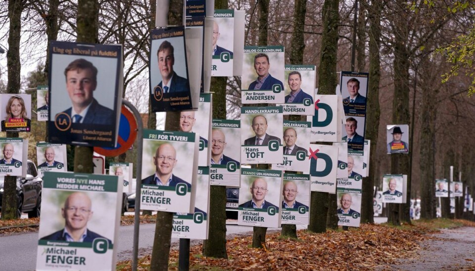 Vælgere, som flytter over en kommune- eller regionsgrænse mindre end en uge før valget, kan ikke stemme ved kommunal- og regionalvalget. Vælgere, som flytter over en kommune- eller regionsgrænse mindre end en uge før valget, kan ikke stemme ved kommunal- og regionalvalget.