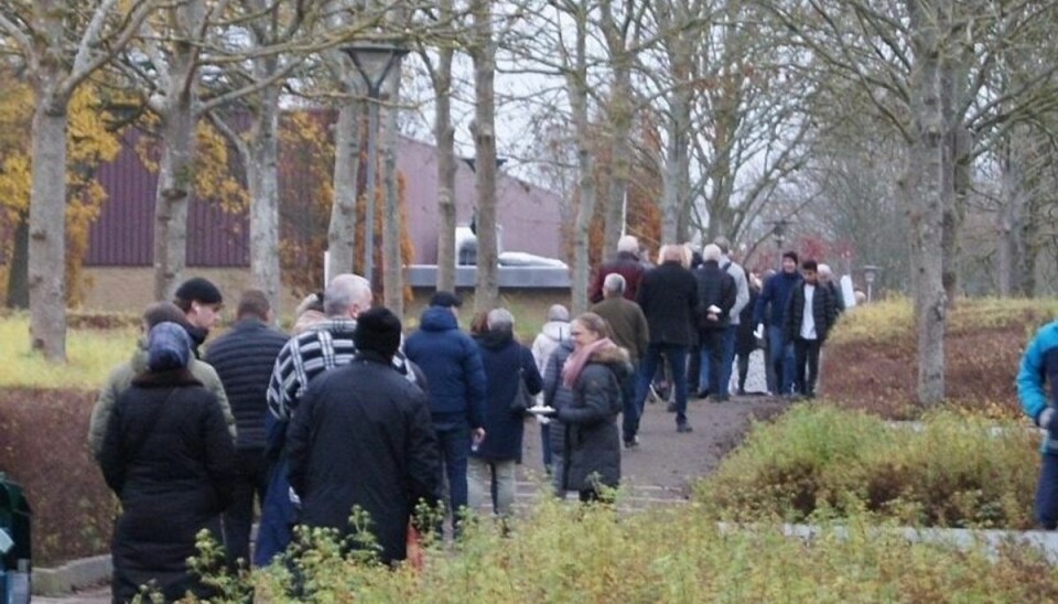 Der meldes om lang kø ved flere valgsteder i Holbæk. Der meldes om lang kø ved flere valgsteder i Holbæk.