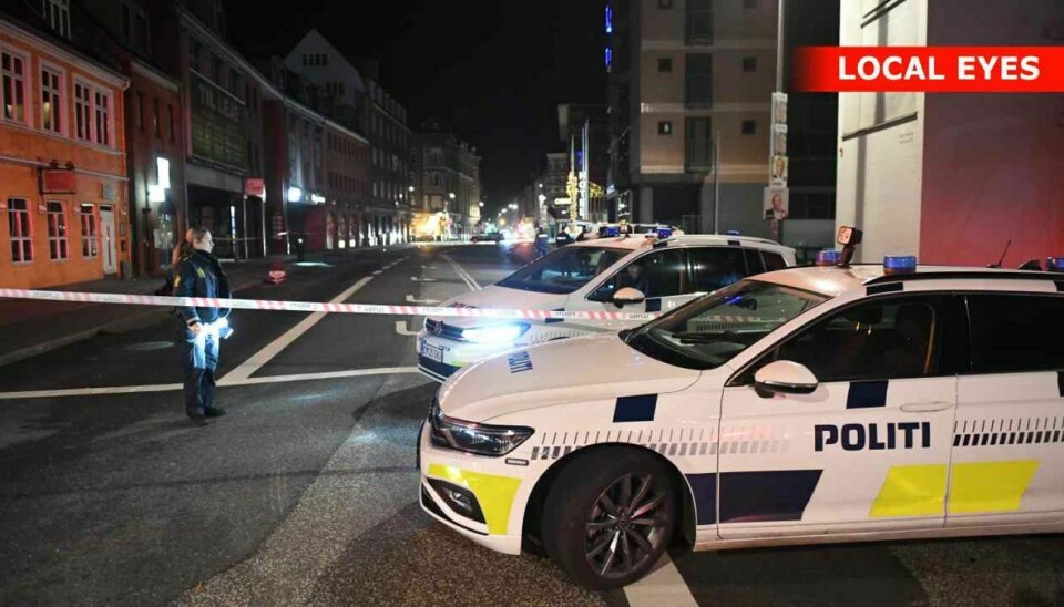 En person er i kritisk tilstand efter et knivstikkeri i Aalborg.