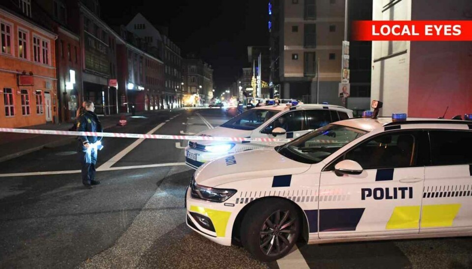 En person er i kritisk tilstand efter et knivstikkeri i Aalborg. En person er i kritisk tilstand efter et knivstikkeri i Aalborg.