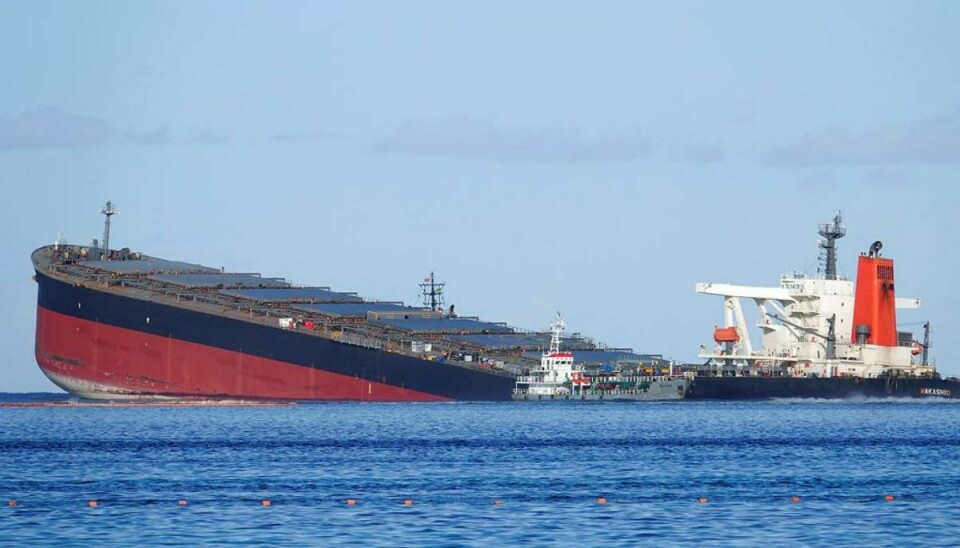 MV Wakashio begyndte at lække olie i sidste uge. Foto: Scanpix