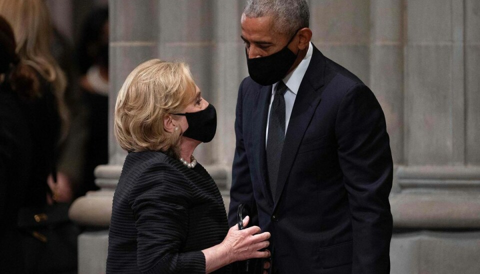 Barack Obama og Hillary Clinton.