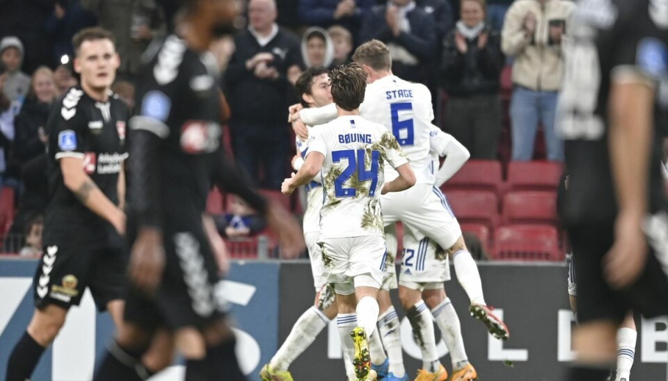 FC København havde ingen problemer med at sikre sig tre point i hjemmekampen mod bundholdet Vejle. FC København havde ingen problemer med at sikre sig tre point i hjemmekampen mod bundholdet Vejle.