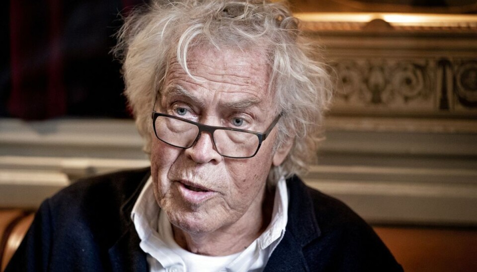 - Jeg har stadigvæk lyst til at udtrykke mig og fortælle historier. Jeg kan godt lide at fortælle, hvorfor noget gør indtryk på mig. Og fortælle detaljerne i de billeder, jeg danner mig, fortæller Jørgen Leth. - Jeg har stadigvæk lyst til at udtrykke mig og fortælle historier. Jeg kan godt lide at fortælle, hvorfor noget gør indtryk på mig. Og fortælle detaljerne i de billeder, jeg danner mig, fortæller Jørgen Leth.