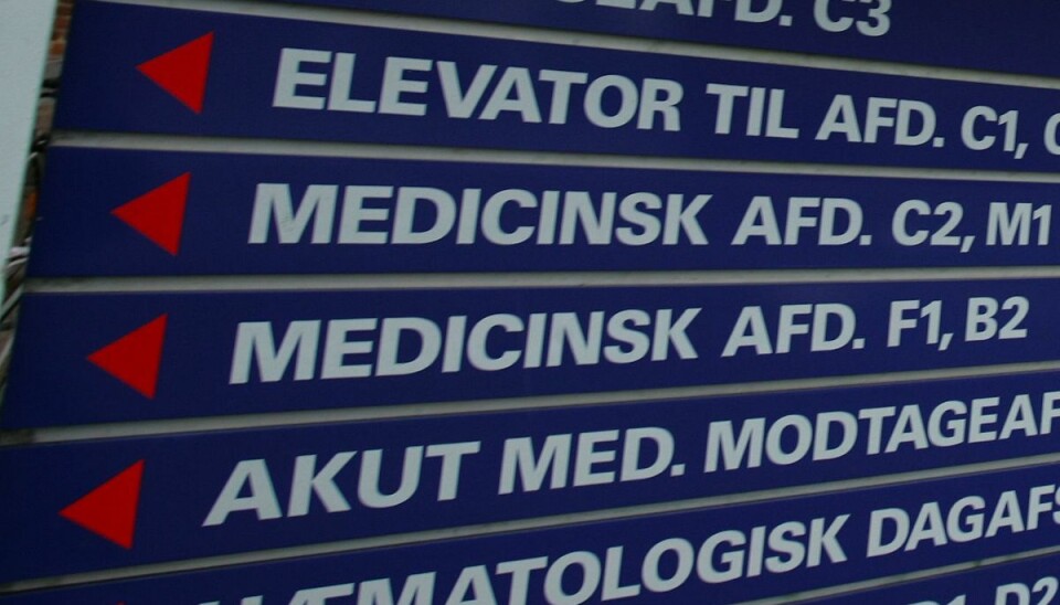 To mænd er dømt for bedrageri mod et sygehus. To mænd er dømt for bedrageri mod et sygehus.