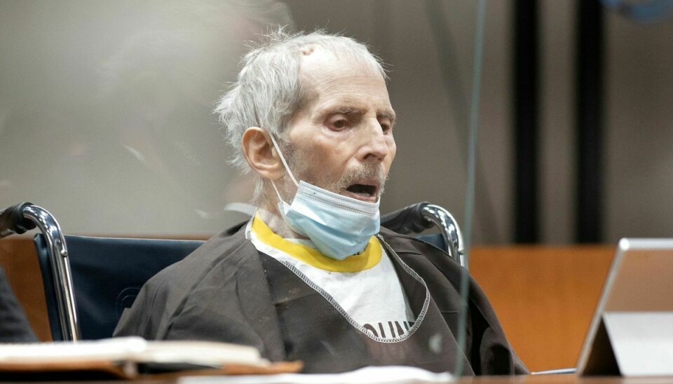 Robert Durst er for få dage siden blevet idømt fængsel på livstid for et drab. Rigmanden, der er kendt fra en serie på HBO, ligger nu i respirator med corona. (Arkivfoto)