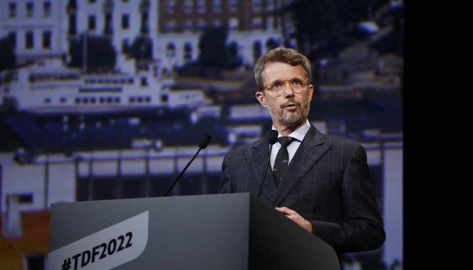 Kronprins Frederik aflagde visit hos sin bror i Paris. Kronprins Frederik aflagde visit hos sin bror i Paris.
