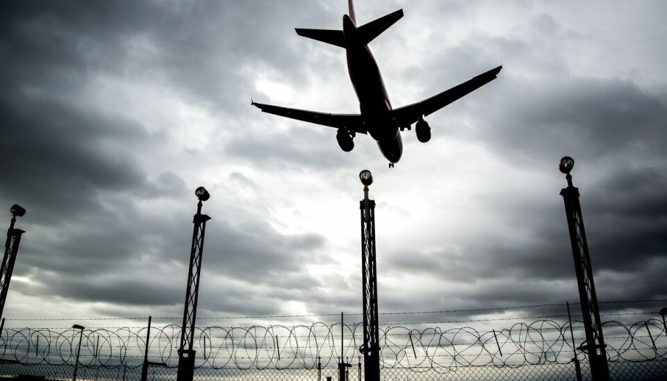 Hvis det står til SF, skal der i fremtiden være en afgift på flybilletter. (Arkivfoto)