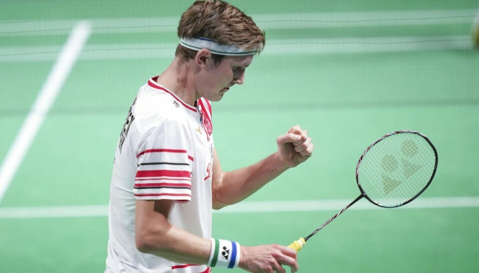 Viktor Axelsen ses her under sidste uges Thomas Cup-turnering i Aarhus. Her røg han sammen med resten af herrelandsholdet ud i semifinalen. Viktor Axelsen ses her under sidste uges Thomas Cup-turnering i Aarhus. Her røg han sammen med resten af herrelandsholdet ud i semifinalen.