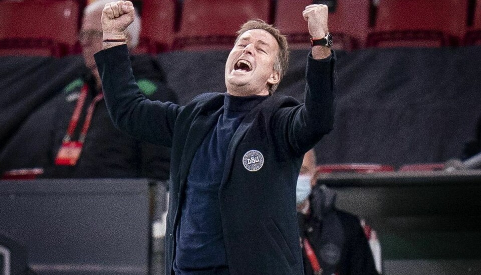 Landstræner Kasper Hjulmand kunne juble efter Danmarks 1-0-sejr hjemme over Østrig tirsdag aften og den medfølgende kvalifikation til VM i Qatar i 2022. Der venter nu en række svære problematikker forud for verdensmesterskabet i det kontroversielle værtsland.
