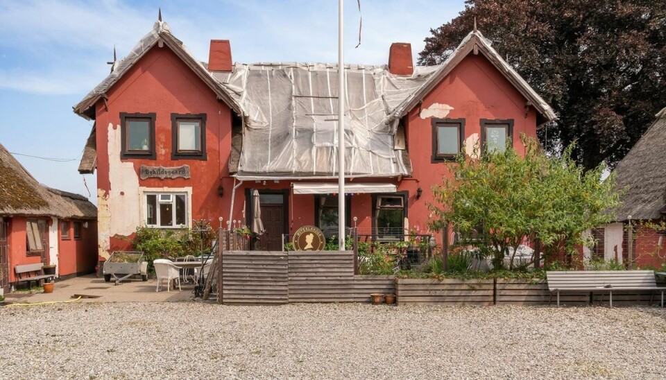 Eventyrkroen koster 4,5 millioner kroner og ligger i Melby. Eventyrkroen koster 4,5 millioner kroner og ligger i Melby.