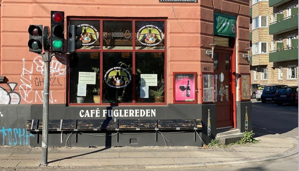 Ejeren af Café Fuglereden må leve med, at fremtiden for hans beværtning fortsat er usikker. Ejeren af Café Fuglereden må leve med, at fremtiden for hans beværtning fortsat er usikker.