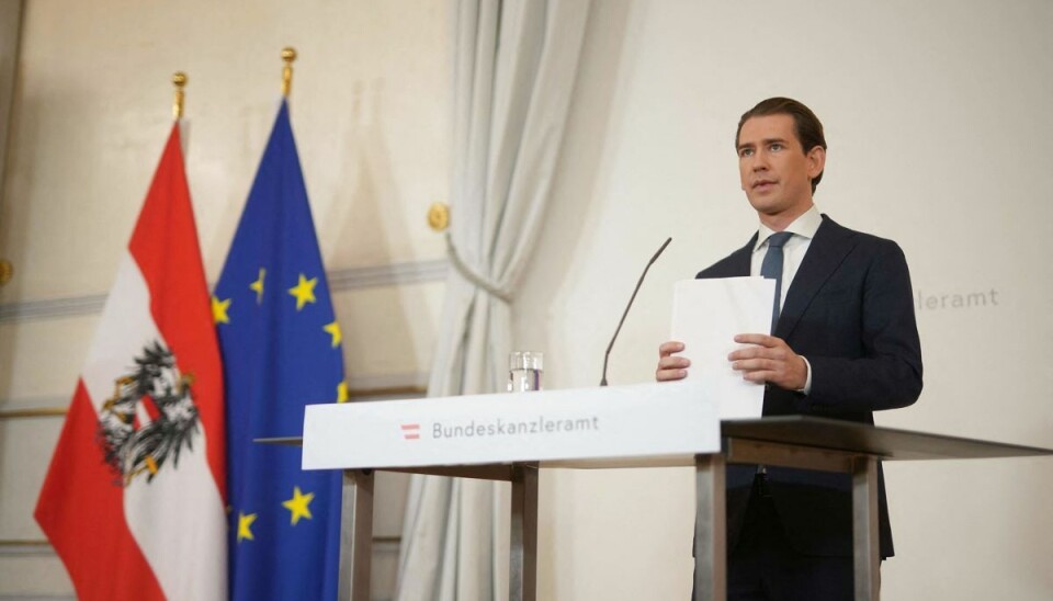 Så er det slut. Kansler Kurz meddeler, at han går af. Så er det slut. Kansler Kurz meddeler, at han går af.