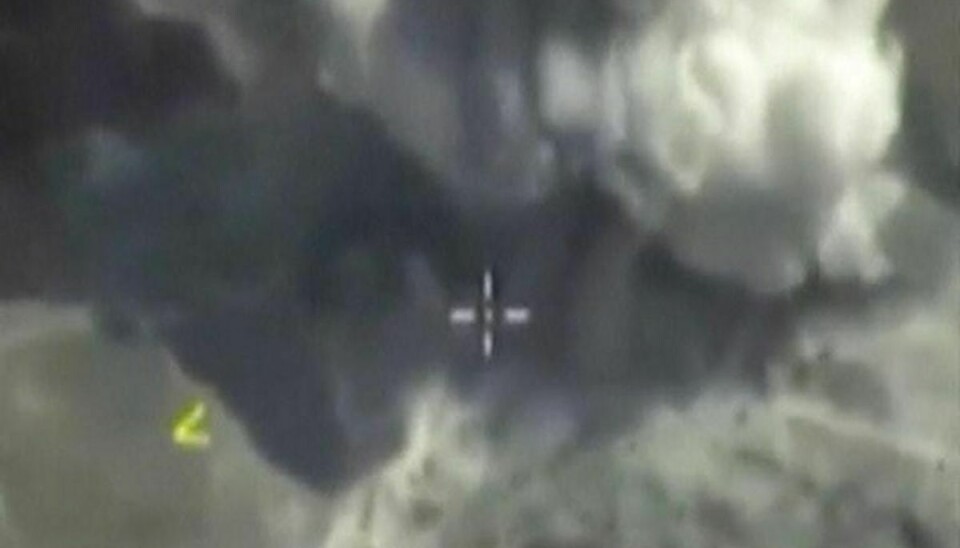Raqqa har været ramt af flere luftangreb. Her er det et russisk. To københavnere blev slået ihjel under et amerikansk drone-angreb på byen. Arkivfoto: Scanpix