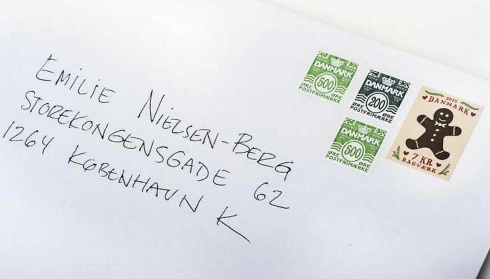 Et A-brev kommer fra 1. januar til at koste 19 kroner, når det skal sendes med Post Danmark. Foto: Sophia Juliane Lydolph/Scanpix (Arkivfoto)
