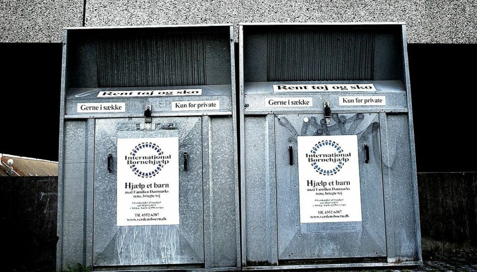 Det var tøjcontainere lignende disse, tyvene stak af med tøjet fra Det var tøjcontainere lignende disse, tyvene stak af med tøjet fra