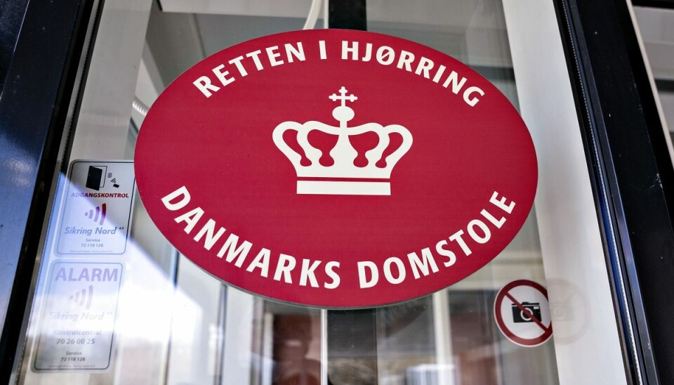 De to tiltalte blev idømt henholdsvis 13 års fængsel og 10 måneders fængsel for drabet på Eddie Karl-Johan Christensen. De to tiltalte blev idømt henholdsvis 13 års fængsel og 10 måneders fængsel for drabet på Eddie Karl-Johan Christensen.