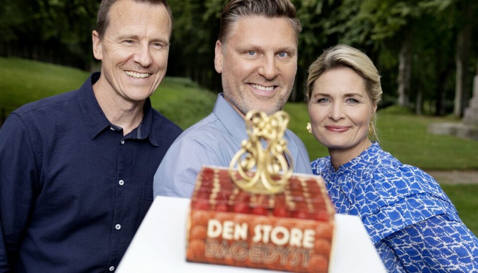 Vært Timm Vladimir i midten sammen med dommer-duoen, Katrine Foged Thomsen og Markus Grigo. Vært Timm Vladimir i midten sammen med dommer-duoen, Katrine Foged Thomsen og Markus Grigo.