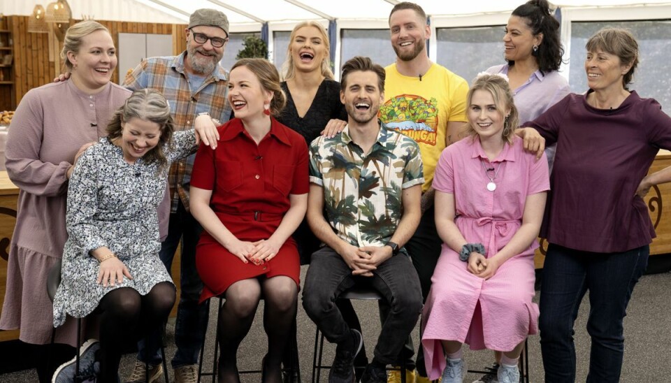 De ti deltager er, bagest fra venstre, Katharina, Jakob, Tilde, SæÞór (der udtales Sejfor) og Sarah. Forrest fra venstre er det Anelise, Anna-Kathrine, Frederik, Johanne og Gitte. De ti deltager er, bagest fra venstre, Katharina, Jakob, Tilde, SæÞór (der udtales Sejfor) og Sarah. Forrest fra venstre er det Anelise, Anna-Kathrine, Frederik, Johanne og Gitte.
