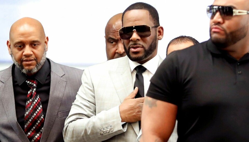 Verdensstjerne skyldig i sex-sag R. Kelly kendt skyldig i afpresning