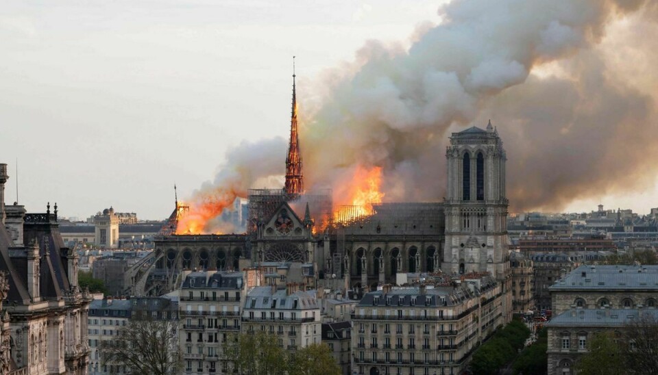Det så voldsomt ud, da Notre Dame-katedralen brød i brand i den franske hovedstad i april 2019 (Arkivfoto).