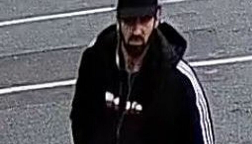Politiet efterlyser denne mand Politiet efterlyser denne mand