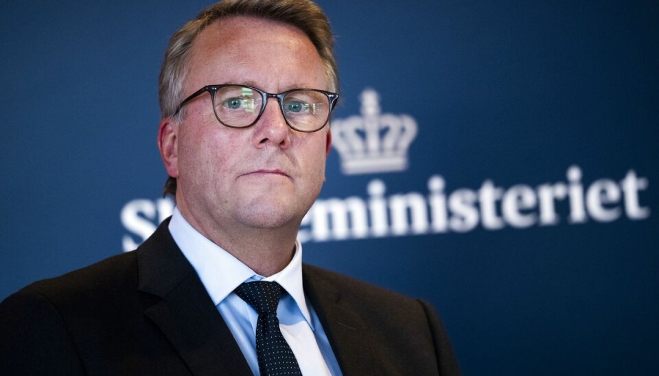 Skatteminister Morten Bødskov (S) slår fast, at inddrivelsen af danskernes gæld er ved at komme på rette spor. Han afviser at afskrive en stor klump gæld, selv om det ville gøre det lettere at komme videre. i Stedet skal er skrues op for inddrivelsen af gæld. (Arkiv)