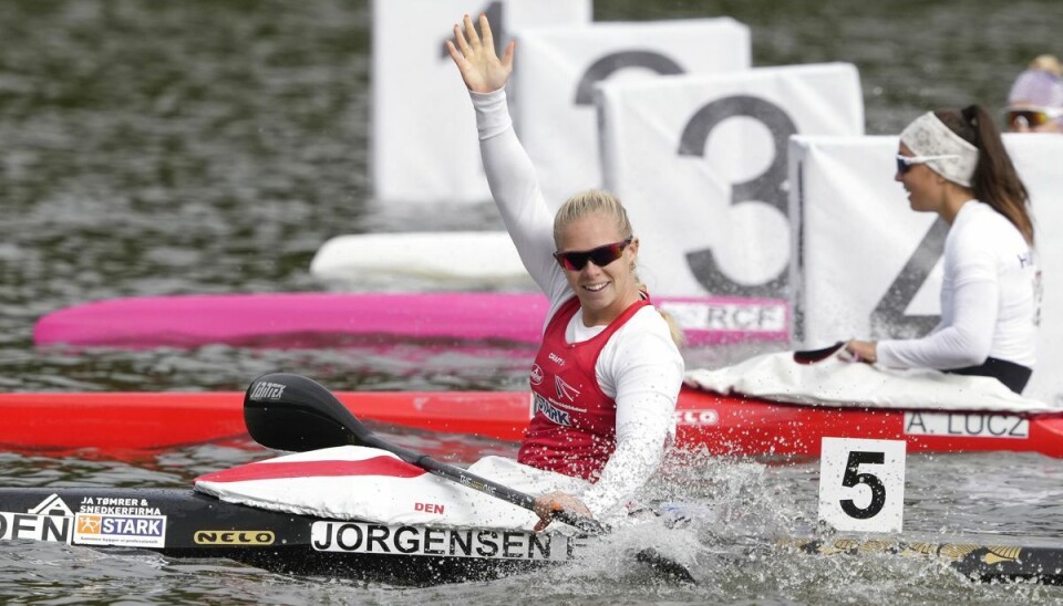 Emma Aastrand vandt suverænt VM-guld på 200 meter.