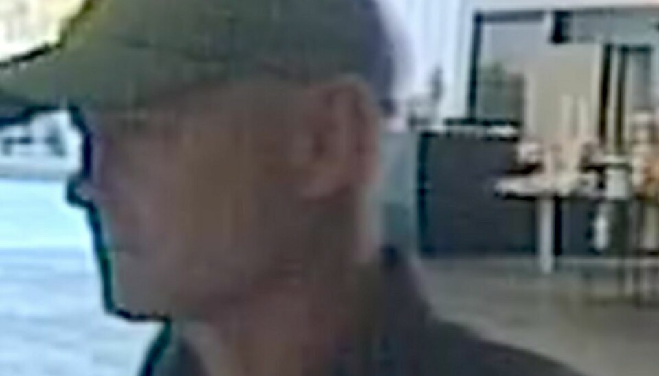 Kender du denne mand, så kontakt politiet. Kender du denne mand, så kontakt politiet.