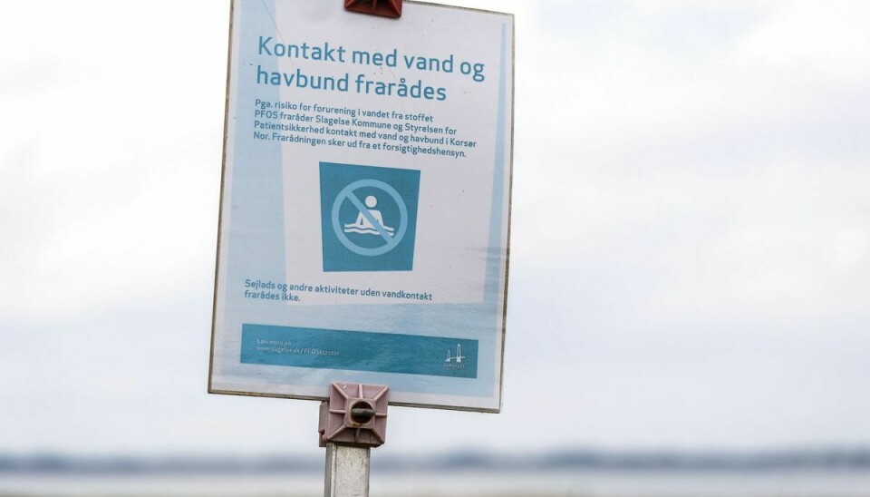 Den forurenede mark i Korsør fotograferet fredag den 13. august 2021. Nu skal yderligere 145 steder i Danmark undersøges.