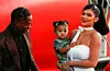 Kylie Jenner og Travis Scott ses her sammen med deres datter Stormi, der kom til verden den 1. februar 2018.