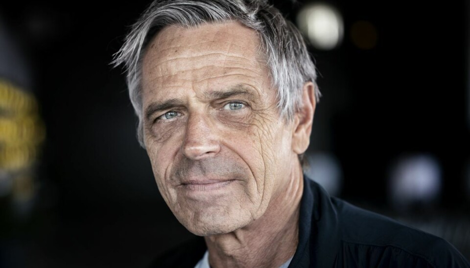 Michael Falch har for første gang i sit liv skrevet et kærlighedsalbum. 'Elsker' udkommer den 3. september. Michael Falch har for første gang i sit liv skrevet et kærlighedsalbum. 'Elsker' udkommer den 3. september.