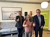 Fra venstre: Kim Callesen, centerchef headspace Haderslev og headspace Aabenraa, Marie Skødt (S), formand for Socialudvalget i Haderslev Kommune, Thies Mathiasen, formand for Region Syddanmarks psykiatri- og socialudvalg, og Poul Nyrup Rasmussen, stifter af og protektor for Det Sociale Netværk/headspace Danmark.