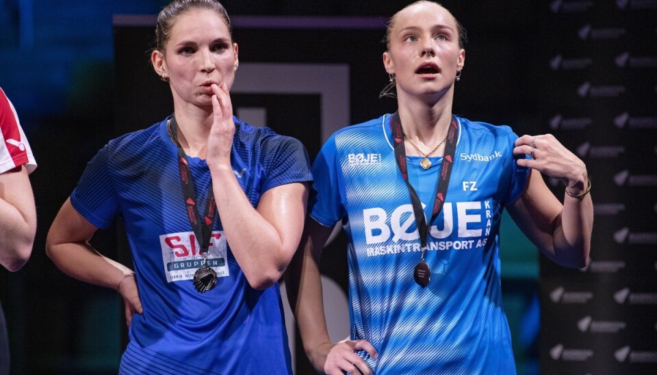 Alexandra Bøje og Mette Poulsen har fået karantæne for opførsel i DM-finale. Alexandra Bøje og Mette Poulsen har fået karantæne for opførsel i DM-finale.