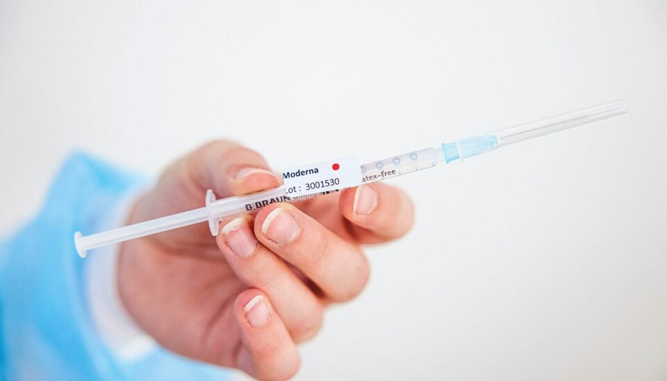 Studier i deres tidlige faser viser, at vaccinerne fra Moderna og Pfizer og BioNTech falder i effektivitet mod Delta. (Arkivfoto)