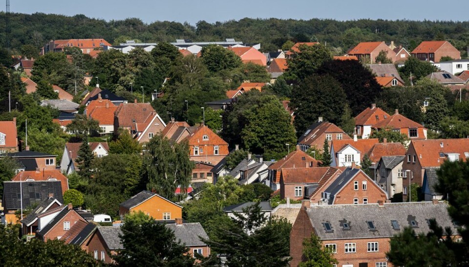 Der var samlet 7800 boligsalg i juli, viser tal fra Boligsiden. Her ses boligområde i Næstved. (Arkivfoto) Der var samlet 7800 boligsalg i juli, viser tal fra Boligsiden. Her ses boligområde i Næstved. (Arkivfoto)