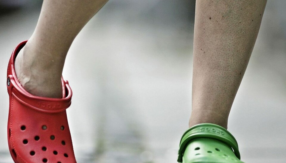 Crocs er normalt kendt for komfort og funktionalitet snarere end design og æstetik. Crocs er normalt kendt for komfort og funktionalitet snarere end design og æstetik.