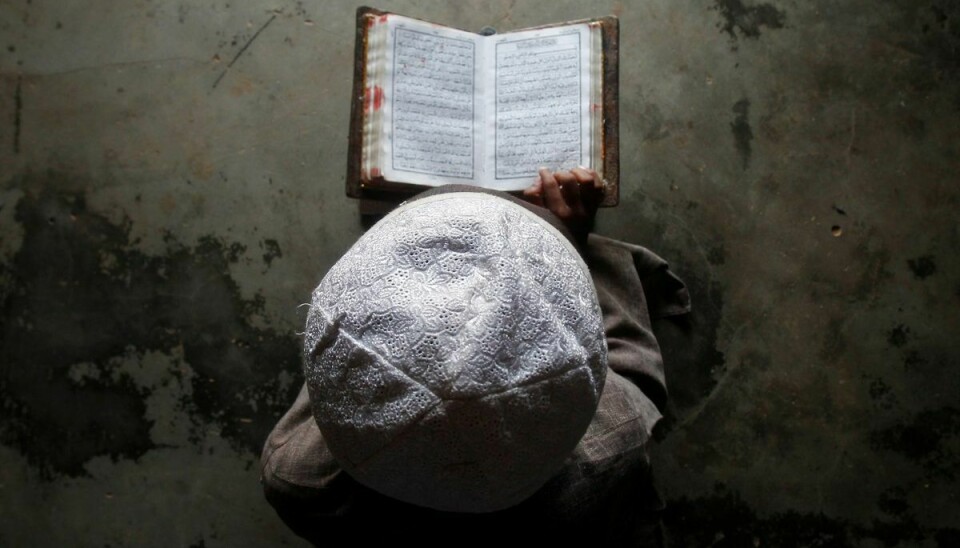 En otteårig dreng tissede på et gulvtæppe ved en madrassa - en islamisk religiøs skole. Drengen risikerer at blive dømt til døden. Arkivfoto.
